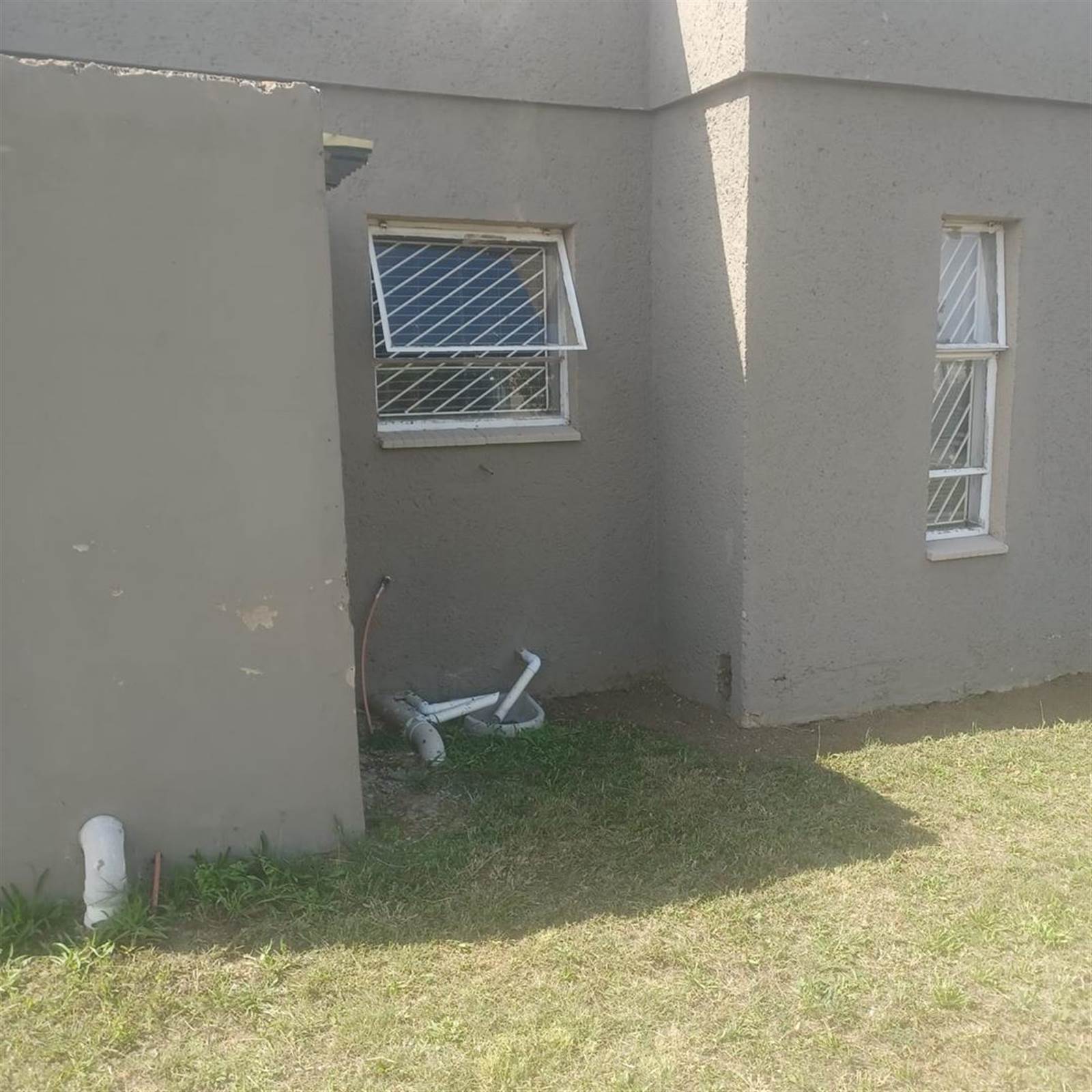 4 Bed House in Vereeniging photo number 3