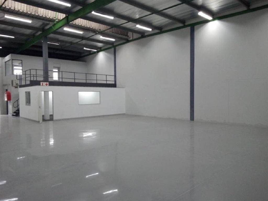 765  m² Commercial space in New Germany photo number 1