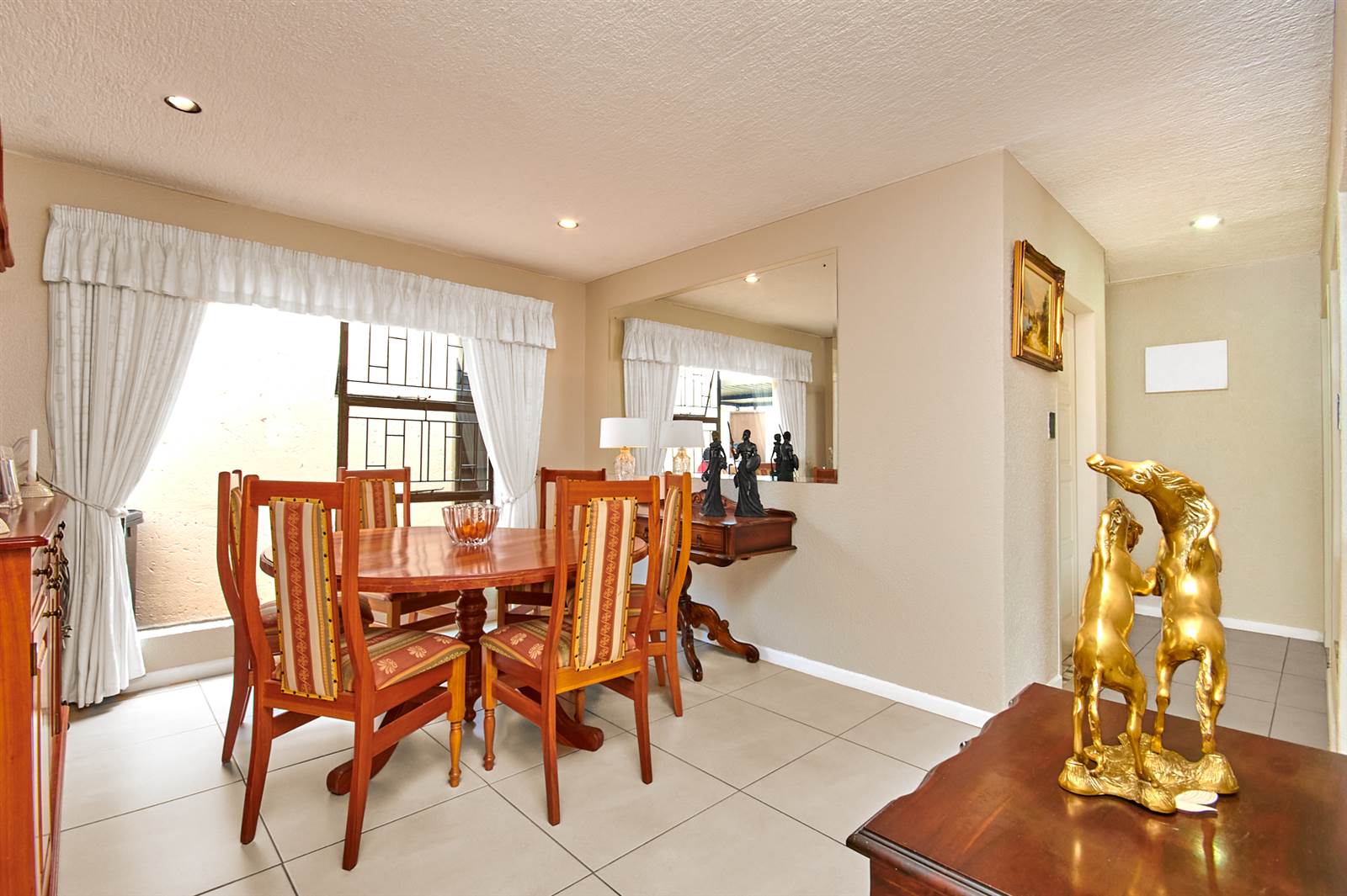 2 Bed Cluster in Randpark Ridge photo number 9