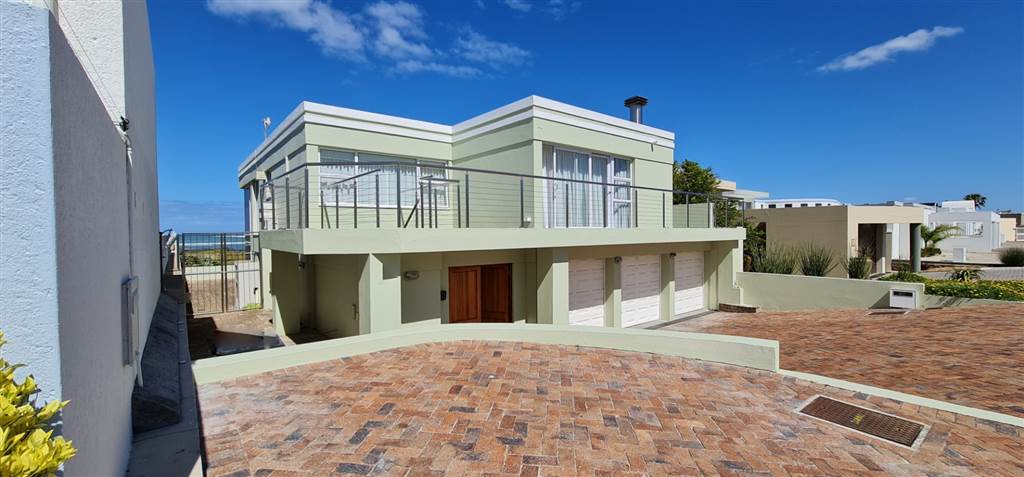 2 Bed House in Gordons Bay Central photo number 16