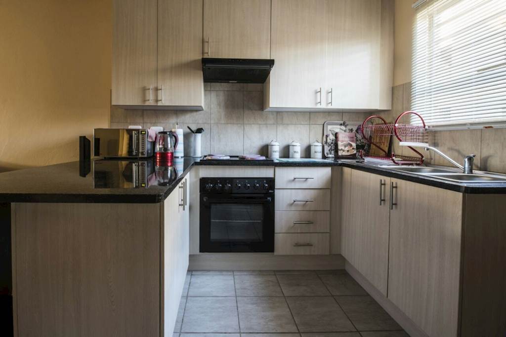 2 Bed Townhouse in Terenure photo number 6