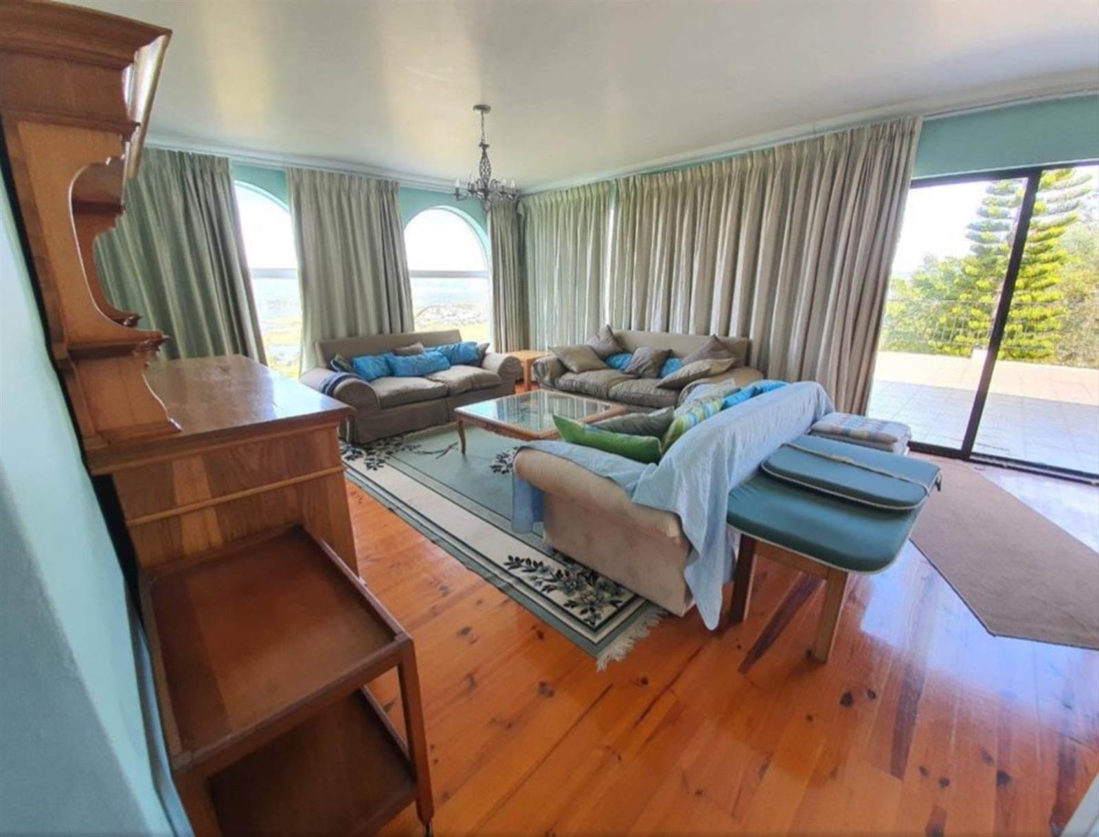 5 Bed House in Knysna Central photo number 16
