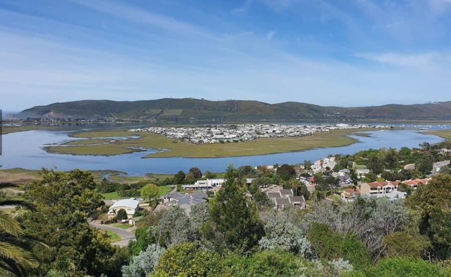 5 Bed House in Knysna Central photo number 1