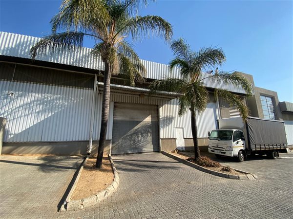 1 261  m² Industrial space