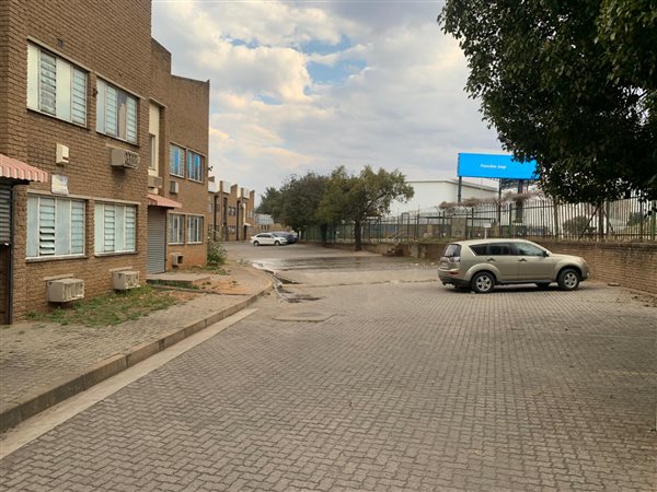 533 m² Commercial space 533 m² Commercial space