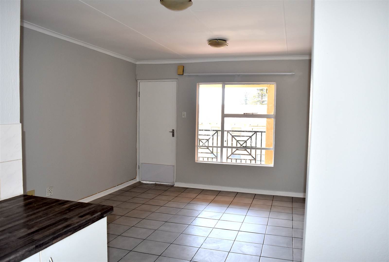 2 Bed Apartment in Bryanston photo number 7