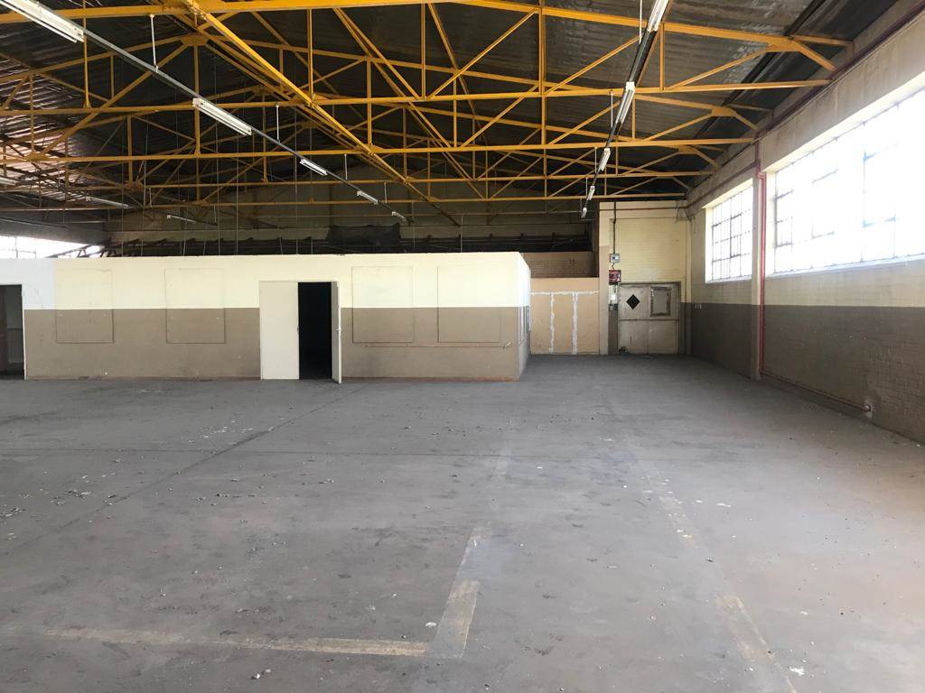 9282  m² Industrial space in Reuven photo number 7