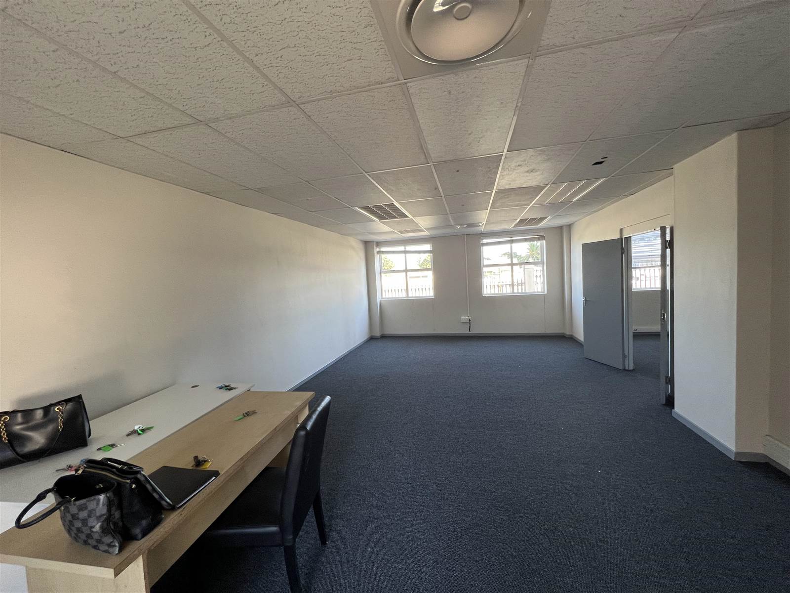 150  m² Commercial space in Milnerton Central photo number 13