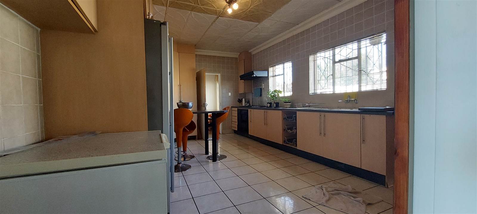 4 Bed House in Vereeniging Central photo number 2
