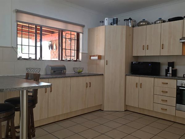 3 Bedroom House 3 Bedroom House