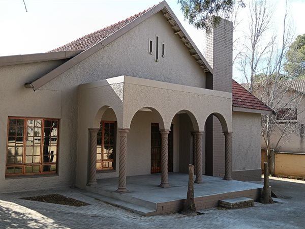 3 Bedroom House 3 Bedroom House