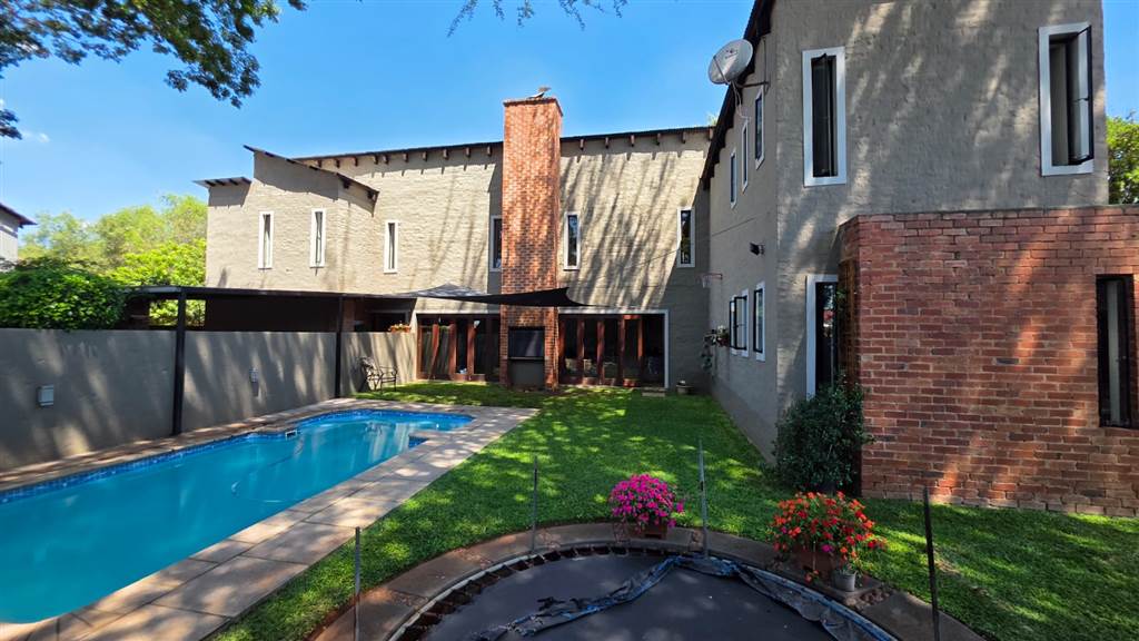 4 Bedroom House