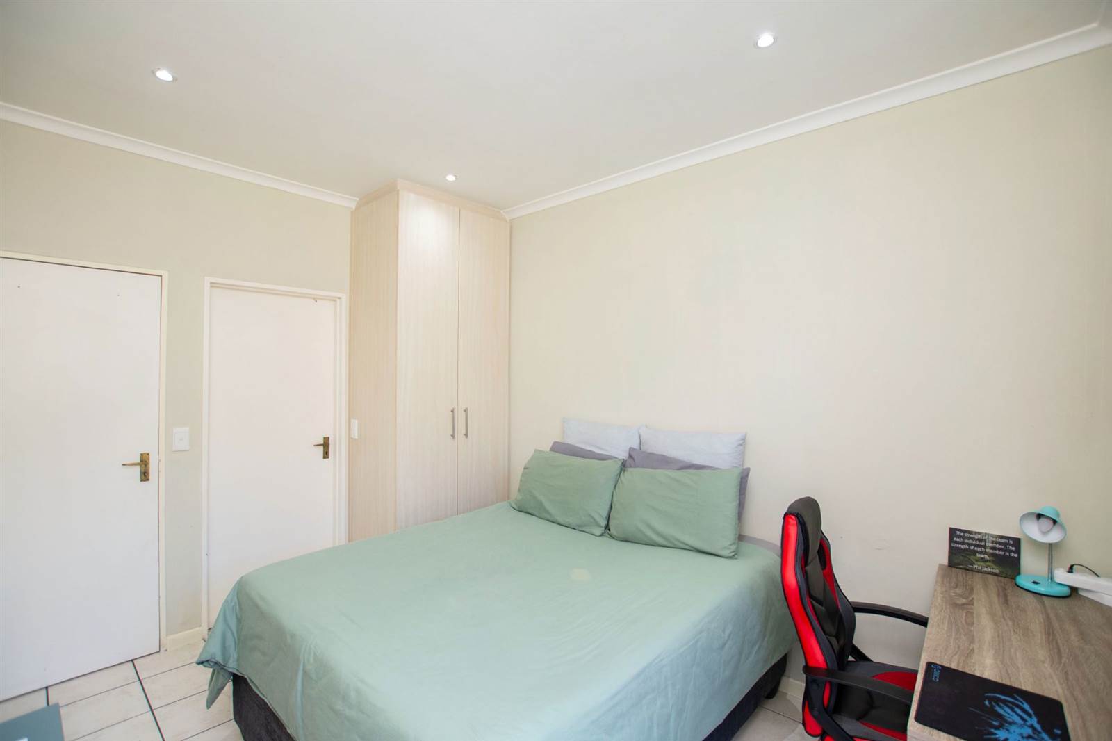 1 Bed Apartment in Stellenbosch Central photo number 7