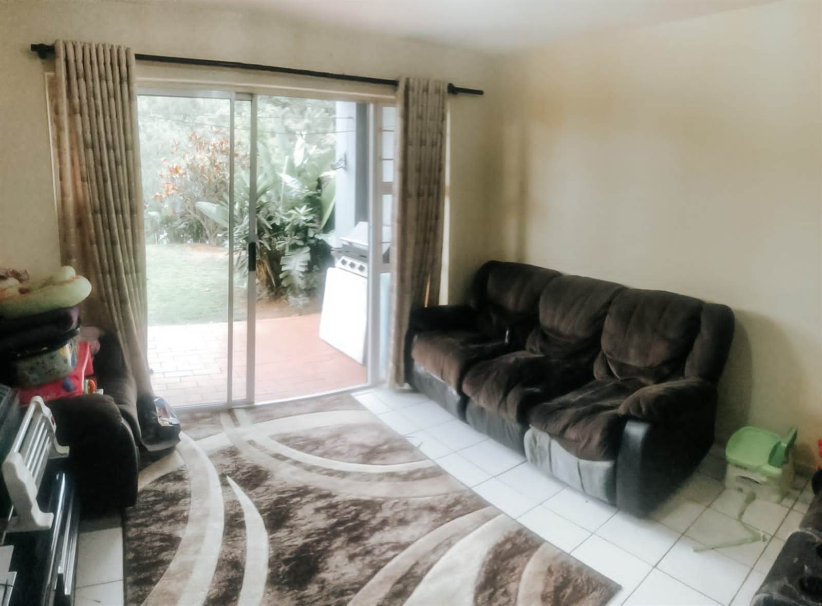 3 Bed Apartment in Umgeni Park photo number 5