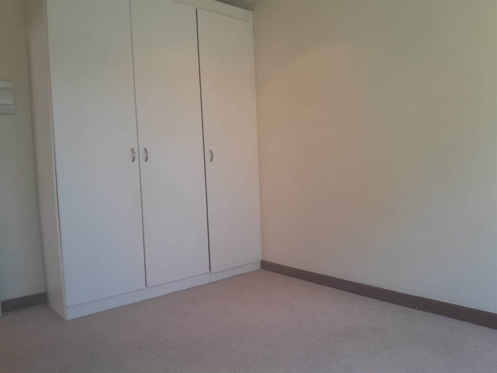 2 Bed Apartment in Beverley photo number 11