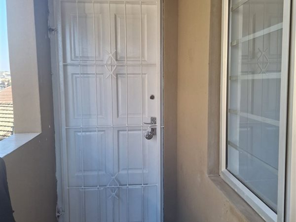 2 Bedroom House 2 Bedroom House
