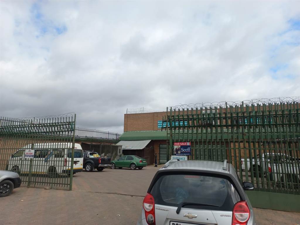 800  m² Commercial space in Polokwane Central photo number 7