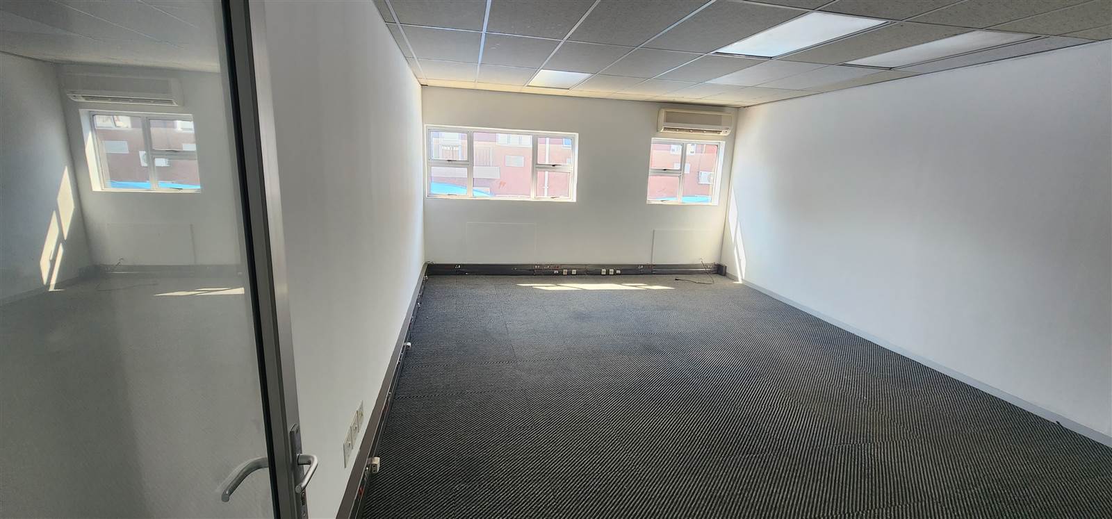 1805  m² Commercial space in Centurion CBD photo number 23