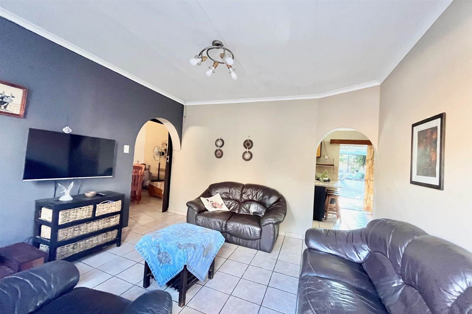 4 Bed House in Constantia Park photo number 20