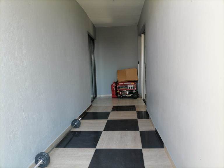 1 Bed Apartment in Bloubosrand photo number 7