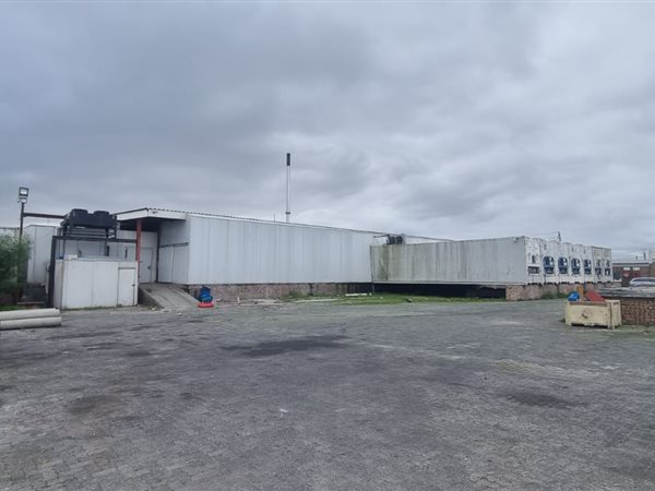 2 752  m² Industrial space