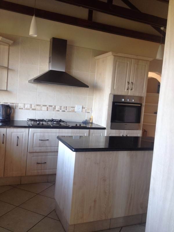 4 Bed House in Port Alfred photo number 17