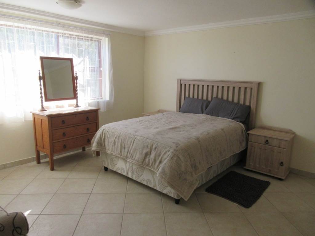 4 Bed House in Port Alfred photo number 11