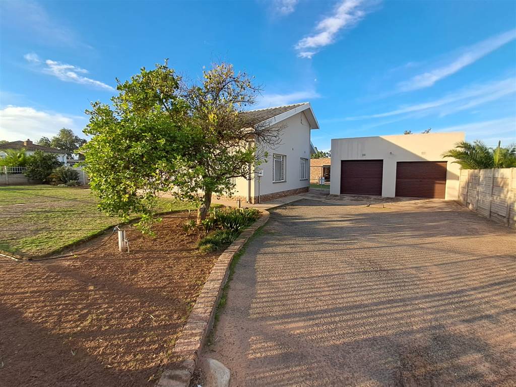 4 Bed House for sale in Oudtshoorn | T4606092 | Private Property