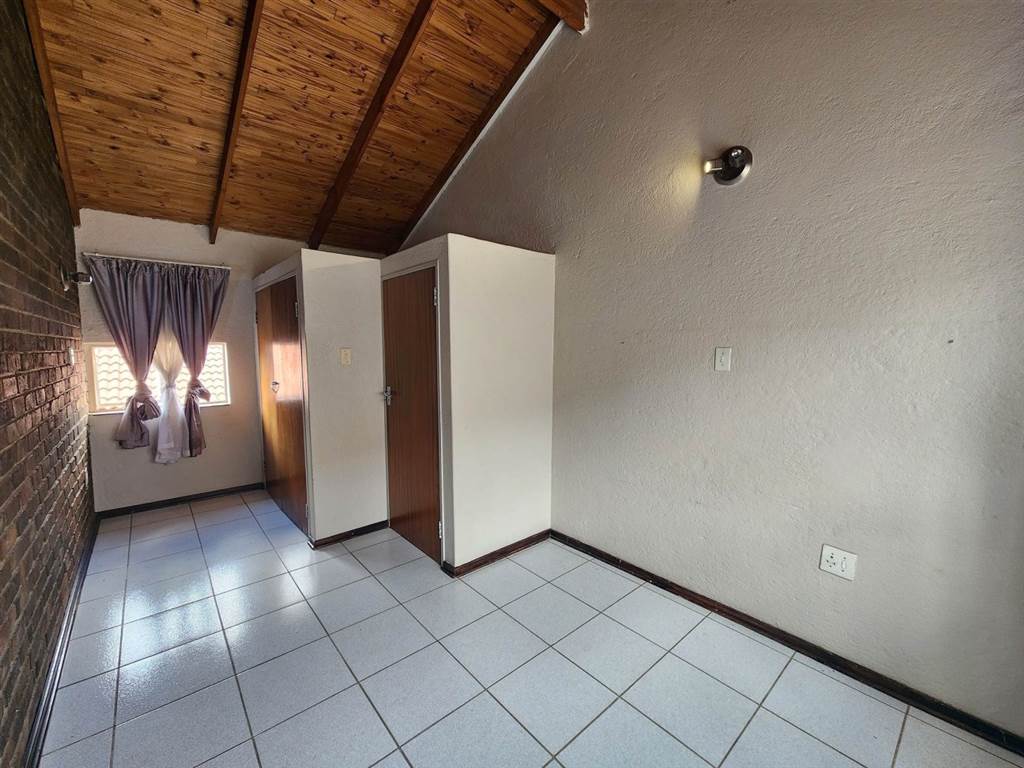 2 Bed Duplex in Polokwane Central photo number 14