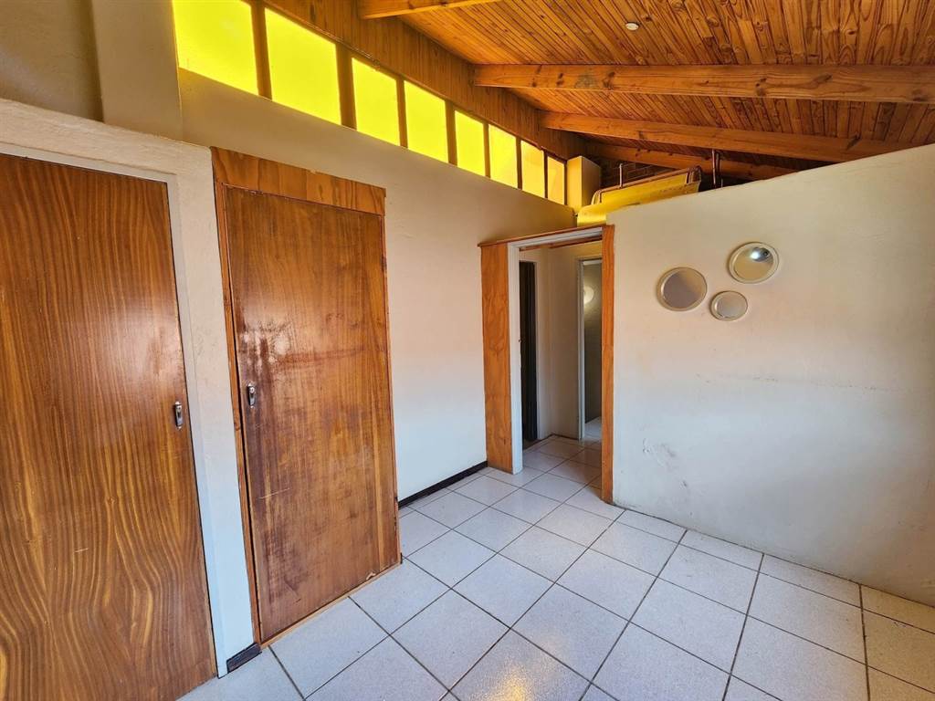 2 Bed Duplex in Polokwane Central photo number 9