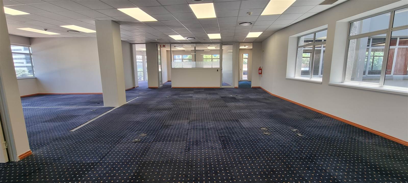 330  m² Commercial space in Sandown photo number 12