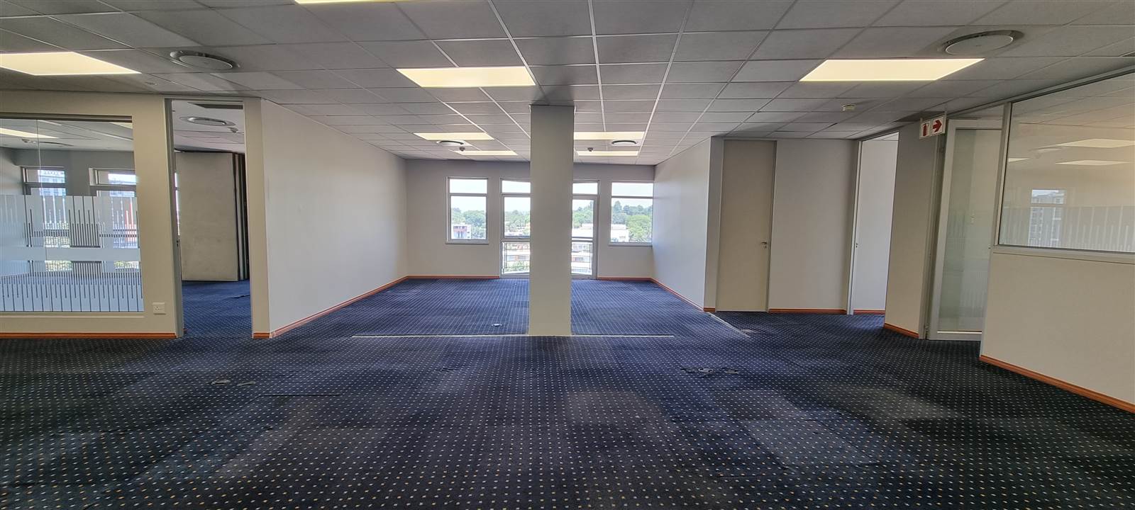 330  m² Commercial space in Sandown photo number 8
