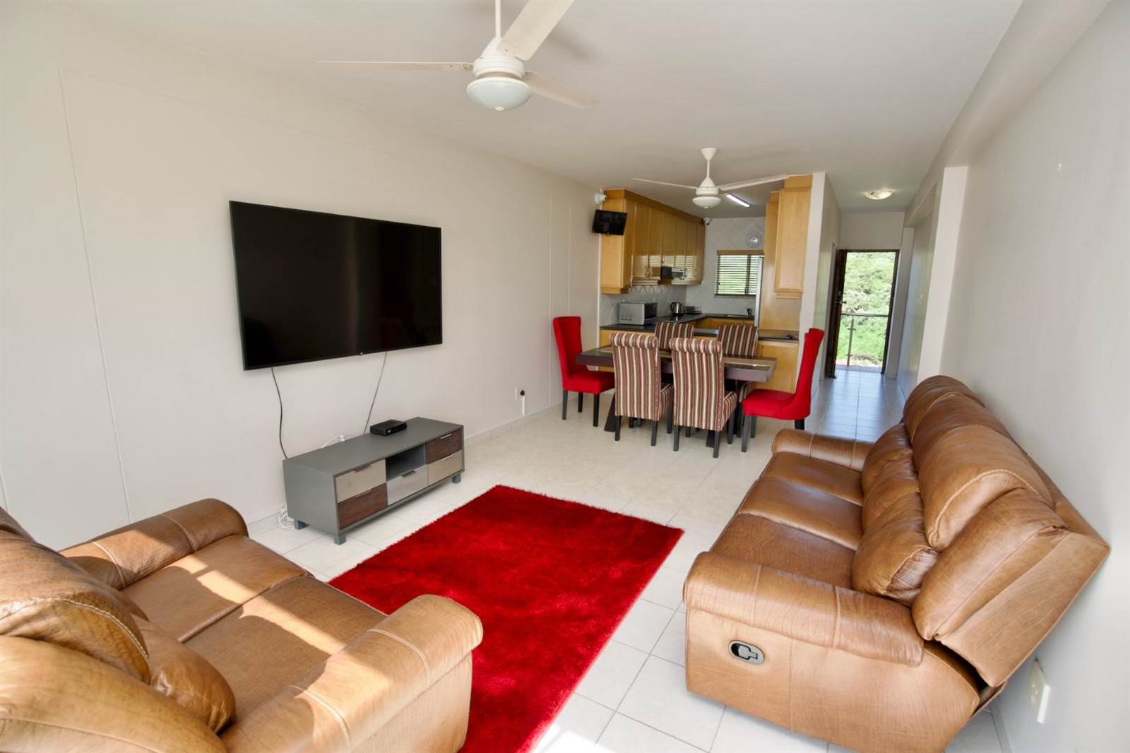 3 Bed Apartment in Ballito photo number 6