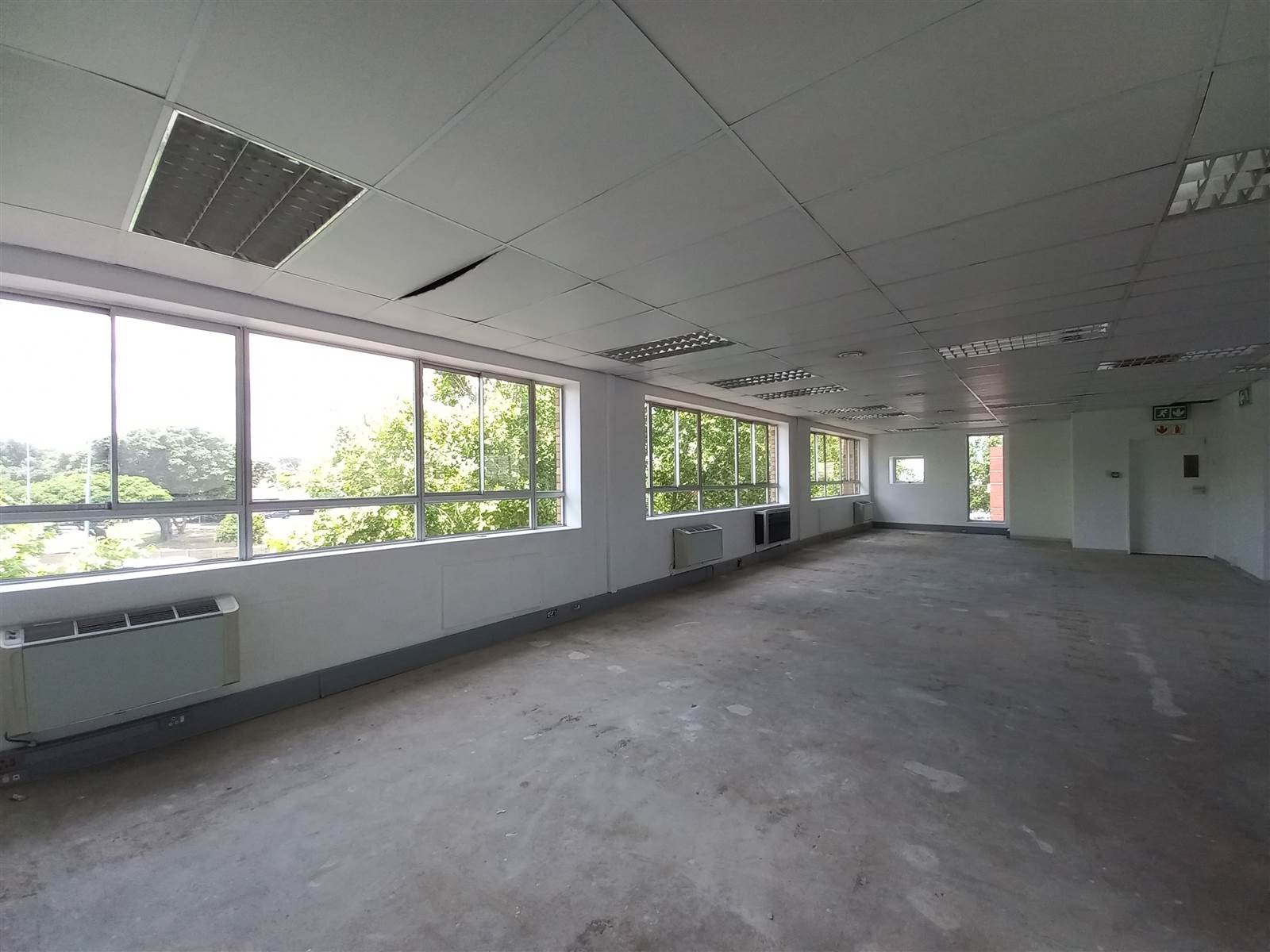 162  m² Commercial space in Tyger Valley photo number 5