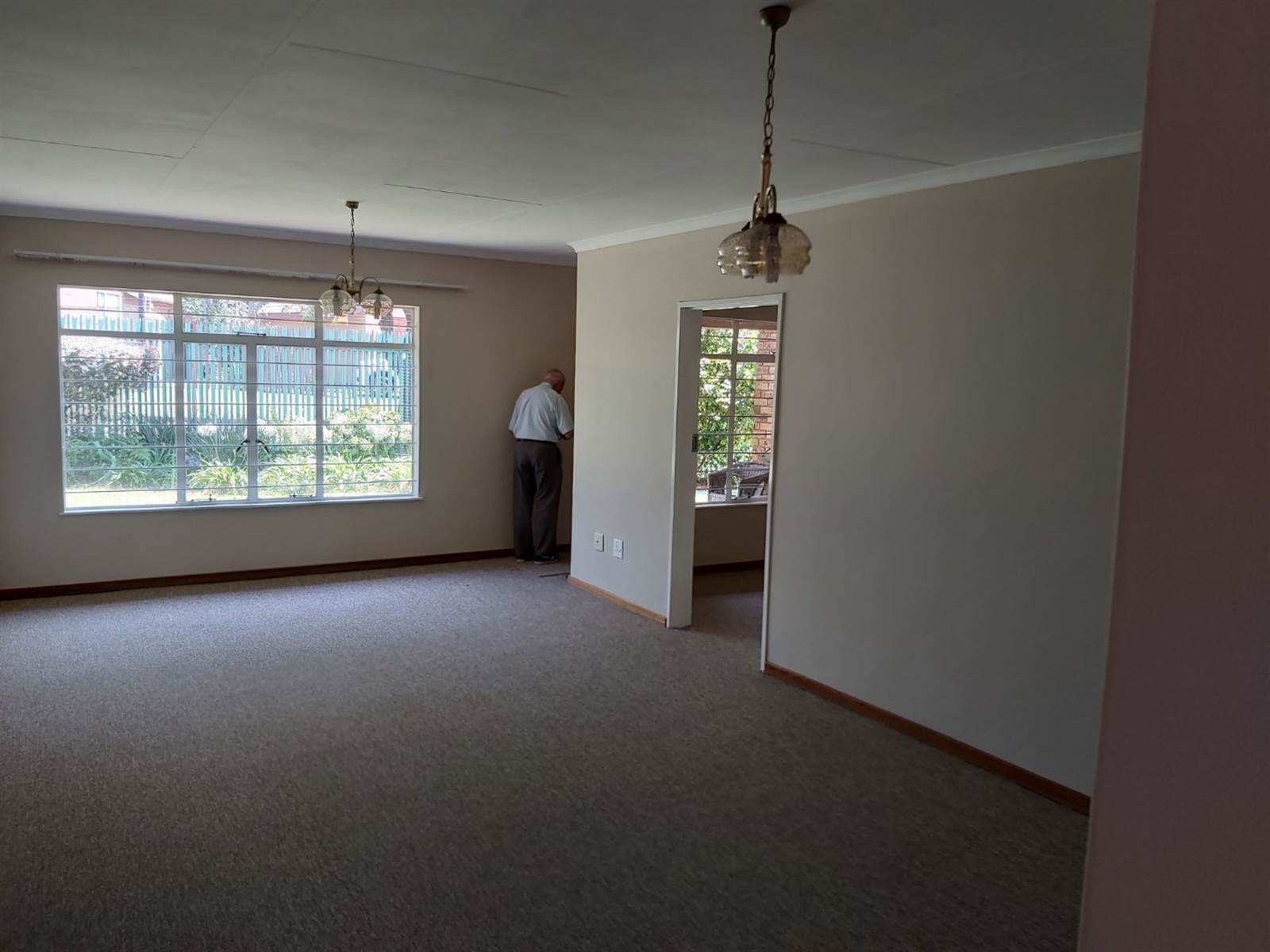 2 Bed Townhouse in Ontdekkers Park photo number 11