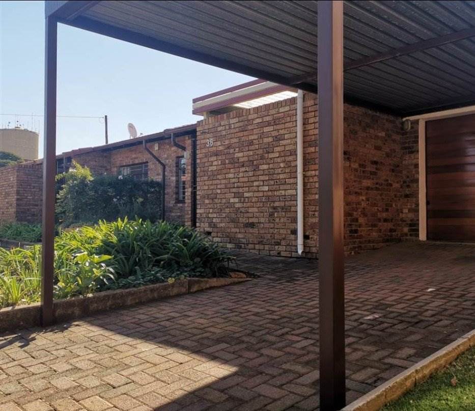 2 Bed Townhouse in Ontdekkers Park photo number 25