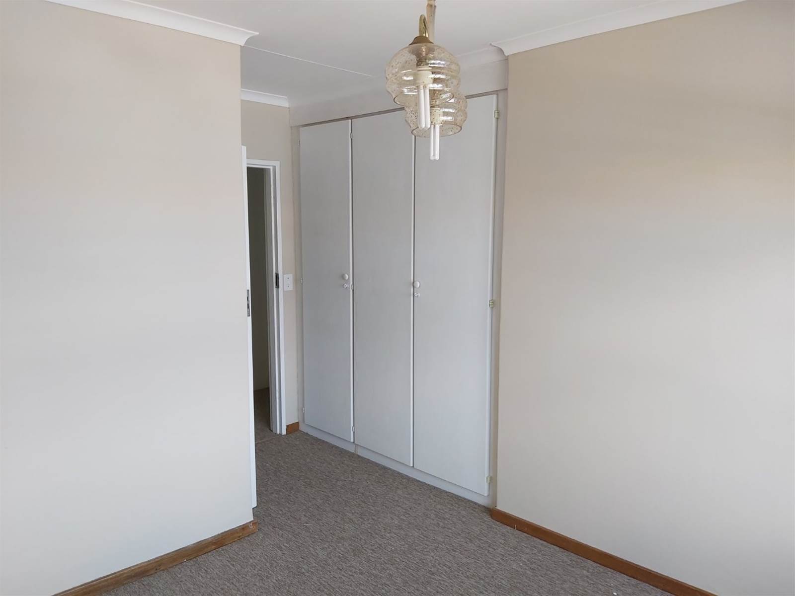 2 Bed Townhouse in Ontdekkers Park photo number 14