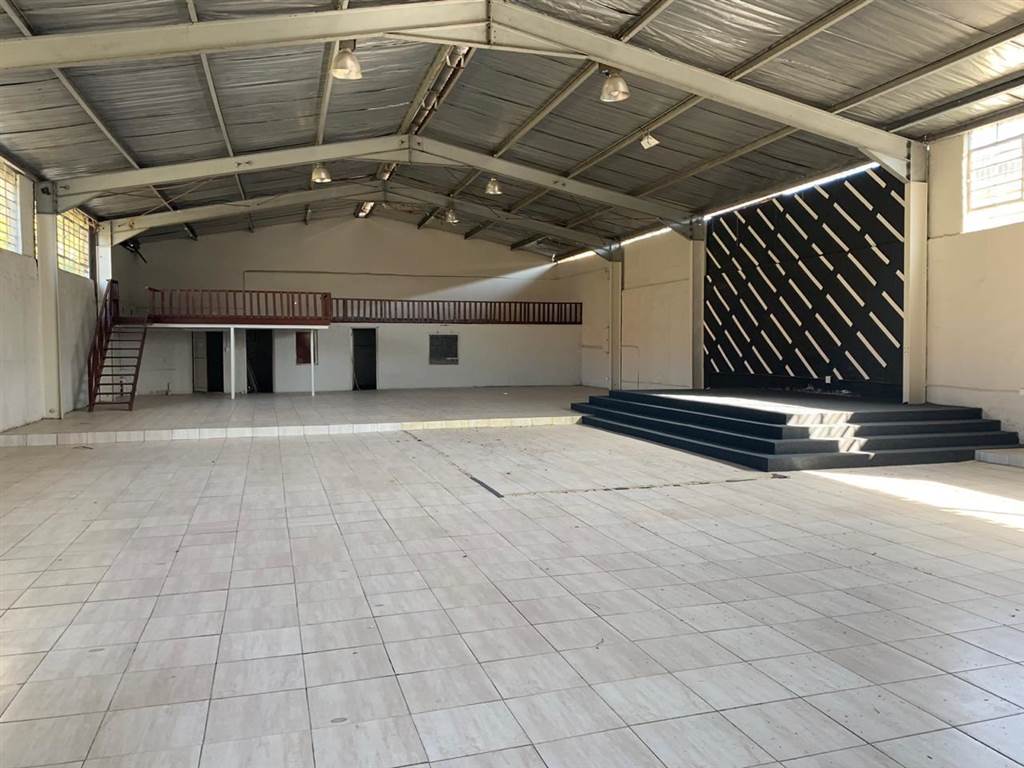 565  m² Commercial space in Pietermaritzburg Central photo number 3