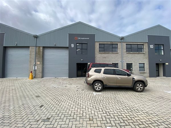 242  m² Industrial space