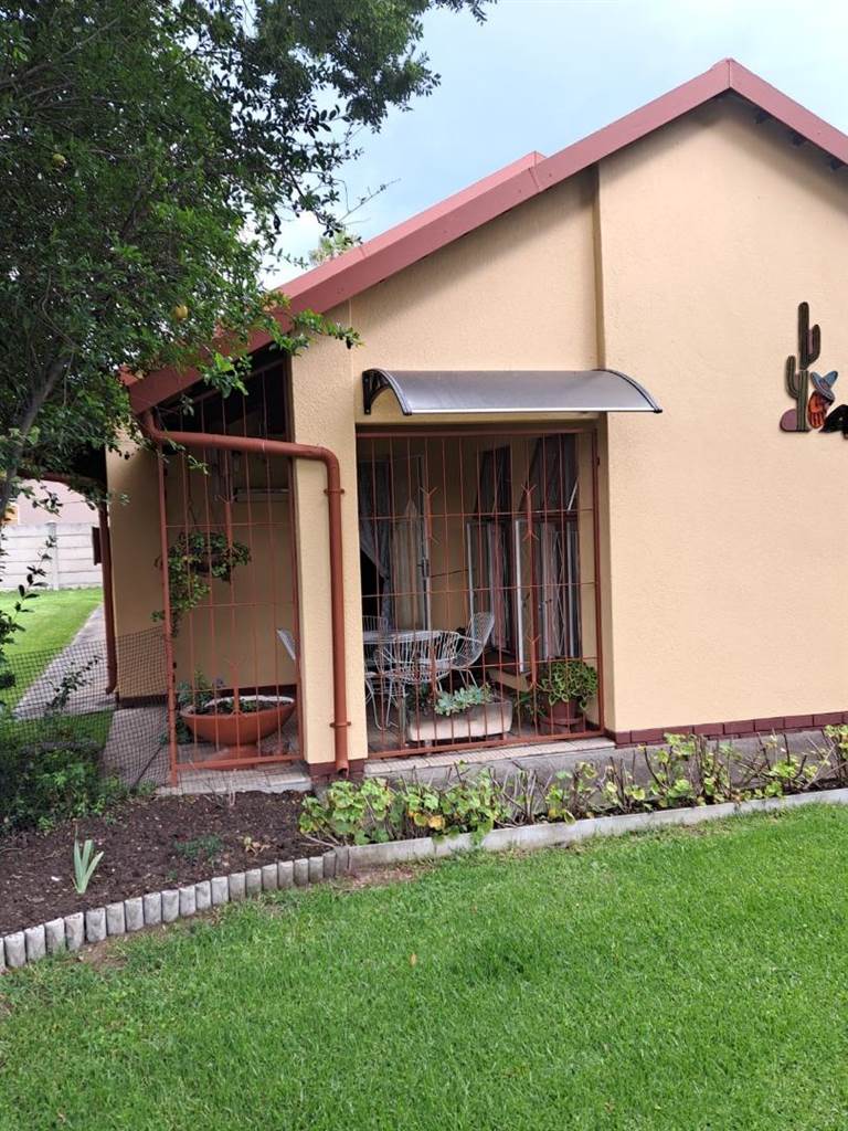 3 Bed House in Secunda Central photo number 28