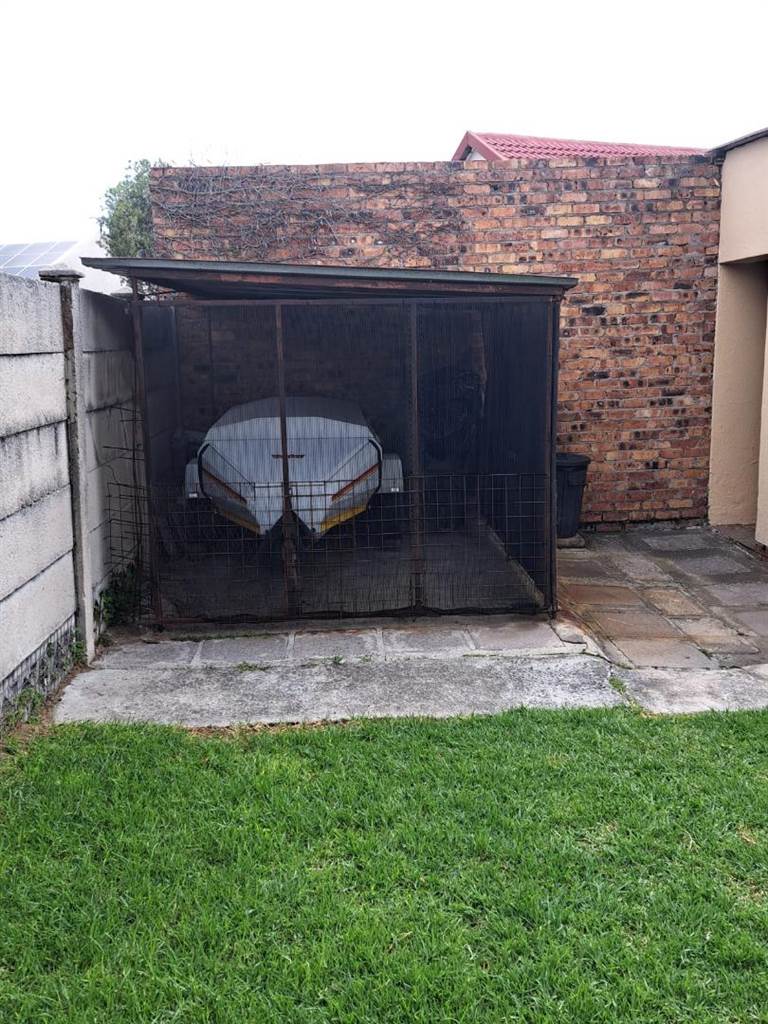 3 Bed House in Secunda Central photo number 30