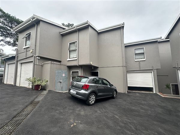 3 Bedroom Townhouse 3 Bedroom Townhouse