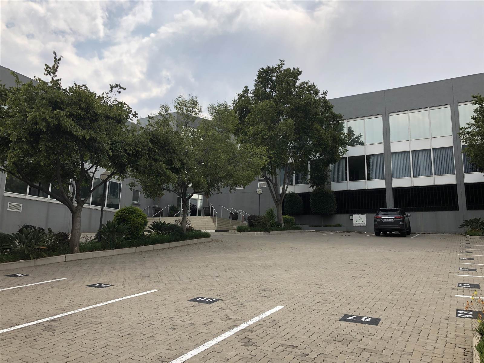 2653  m² Commercial space in Kyalami photo number 2