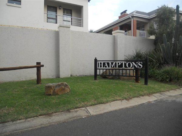 2 Bedroom Townhouse 2 Bedroom Townhouse