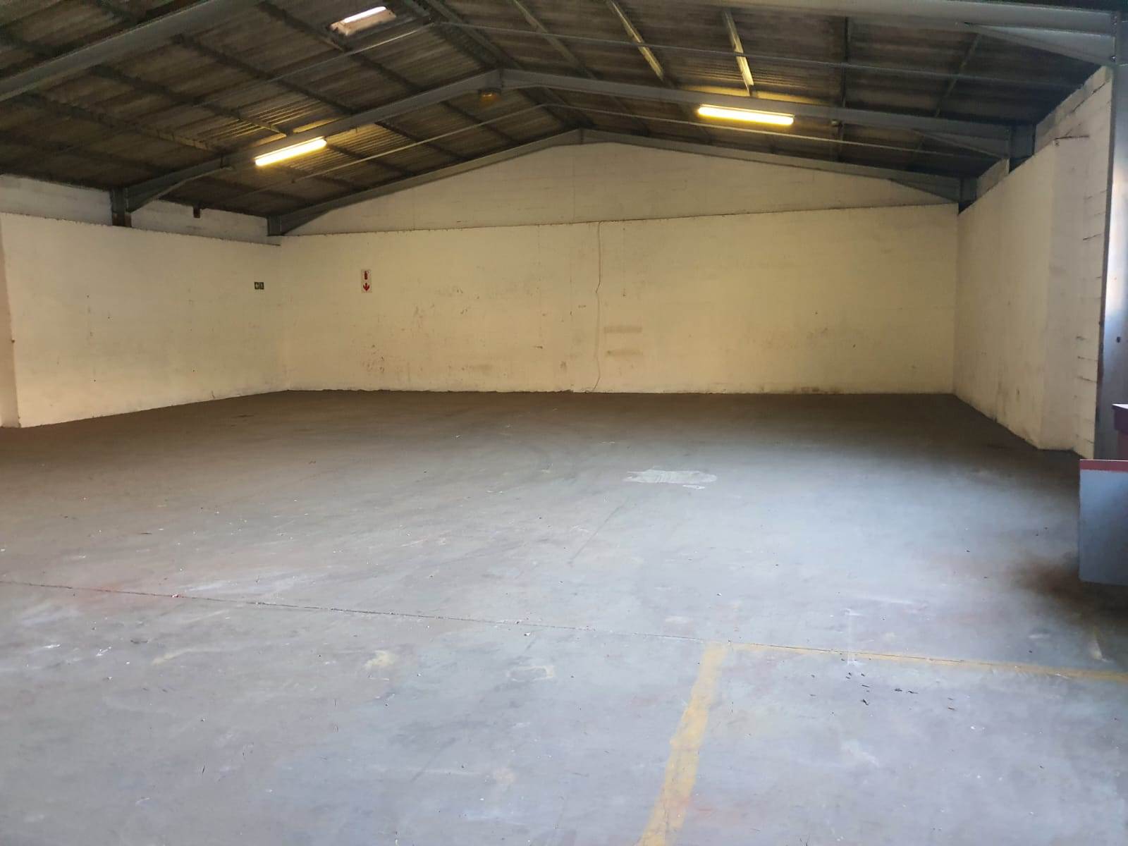 554  m² Industrial space in Sidwell photo number 2