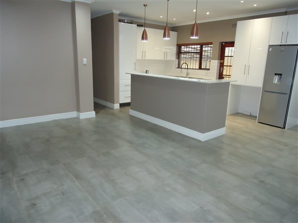 3 Bed House in Plumstead