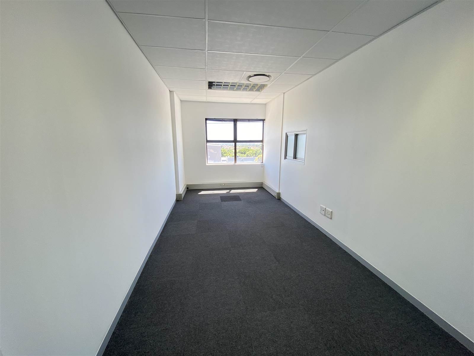 492  m² Commercial space in Oostersee photo number 24