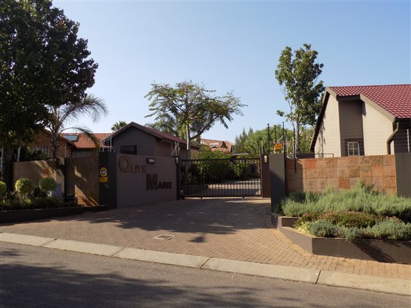 3 Bedroom Simplex 3 Bedroom Simplex