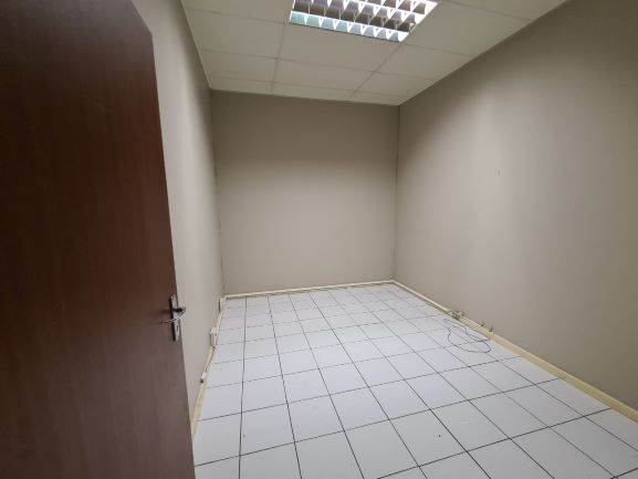 1527  m² Office Space in Kimberley Central photo number 11