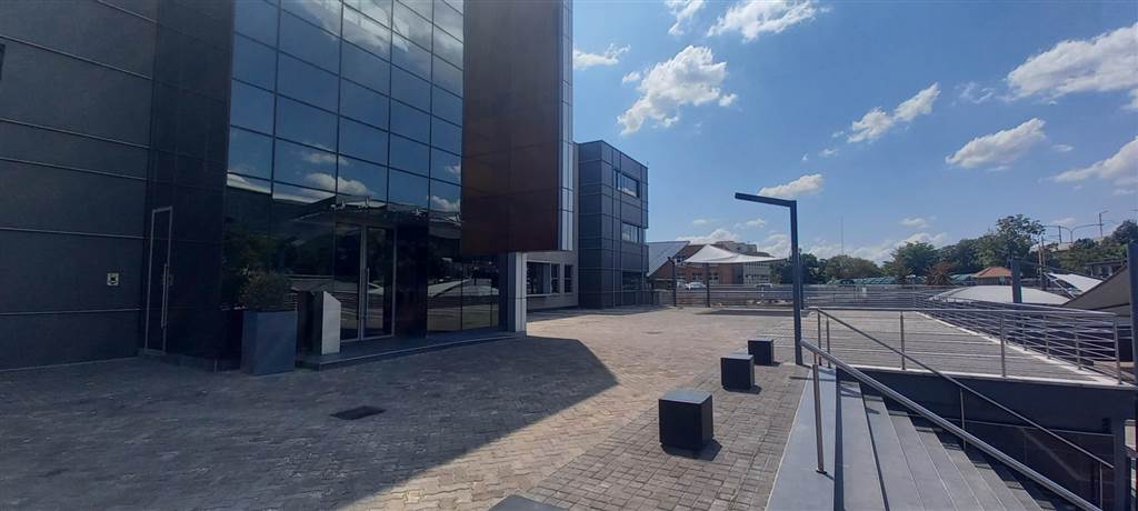 704  m² Office Space in Centurion CBD photo number 9